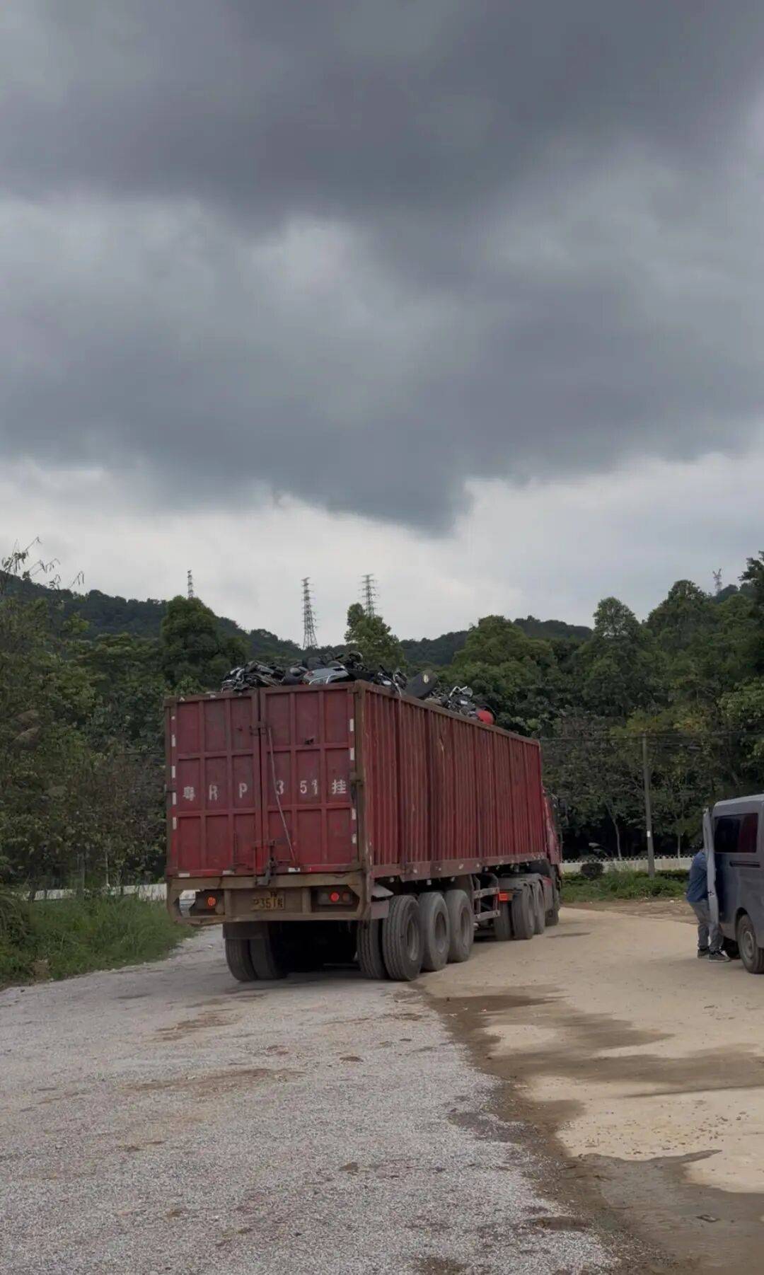 广州越秀“电鸡”被拖至百公里外的从化,约三四成车主弃车,代拉、拼单、回收生意火爆